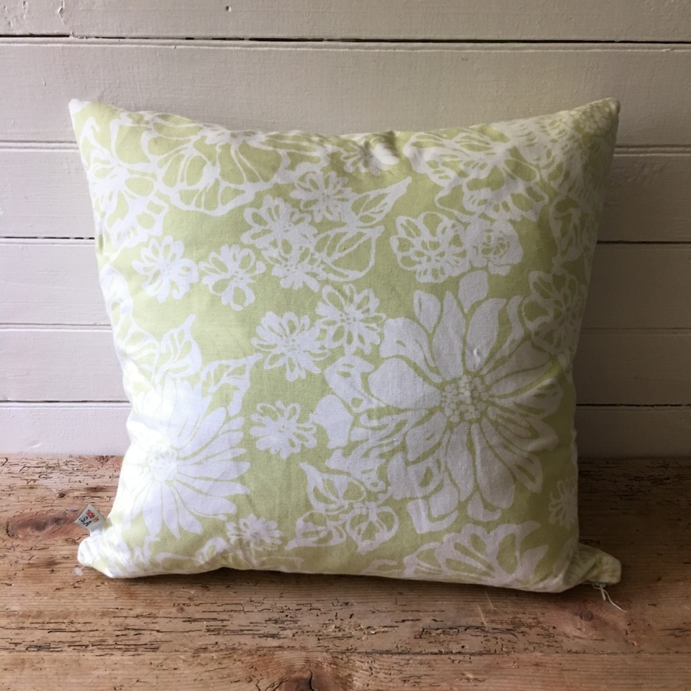 Beachy Floral Pillow Cover/Case/Sham Green White